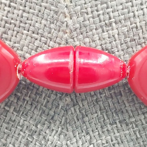 Red Beaded Necklace Resin Gold Toned Separator Beads Hidden Barrel Clasp 28" - Picture 7 of 8